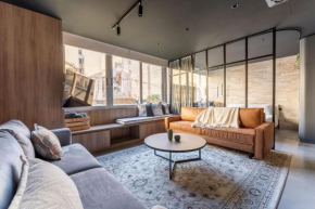Athena Moonlight Suite
